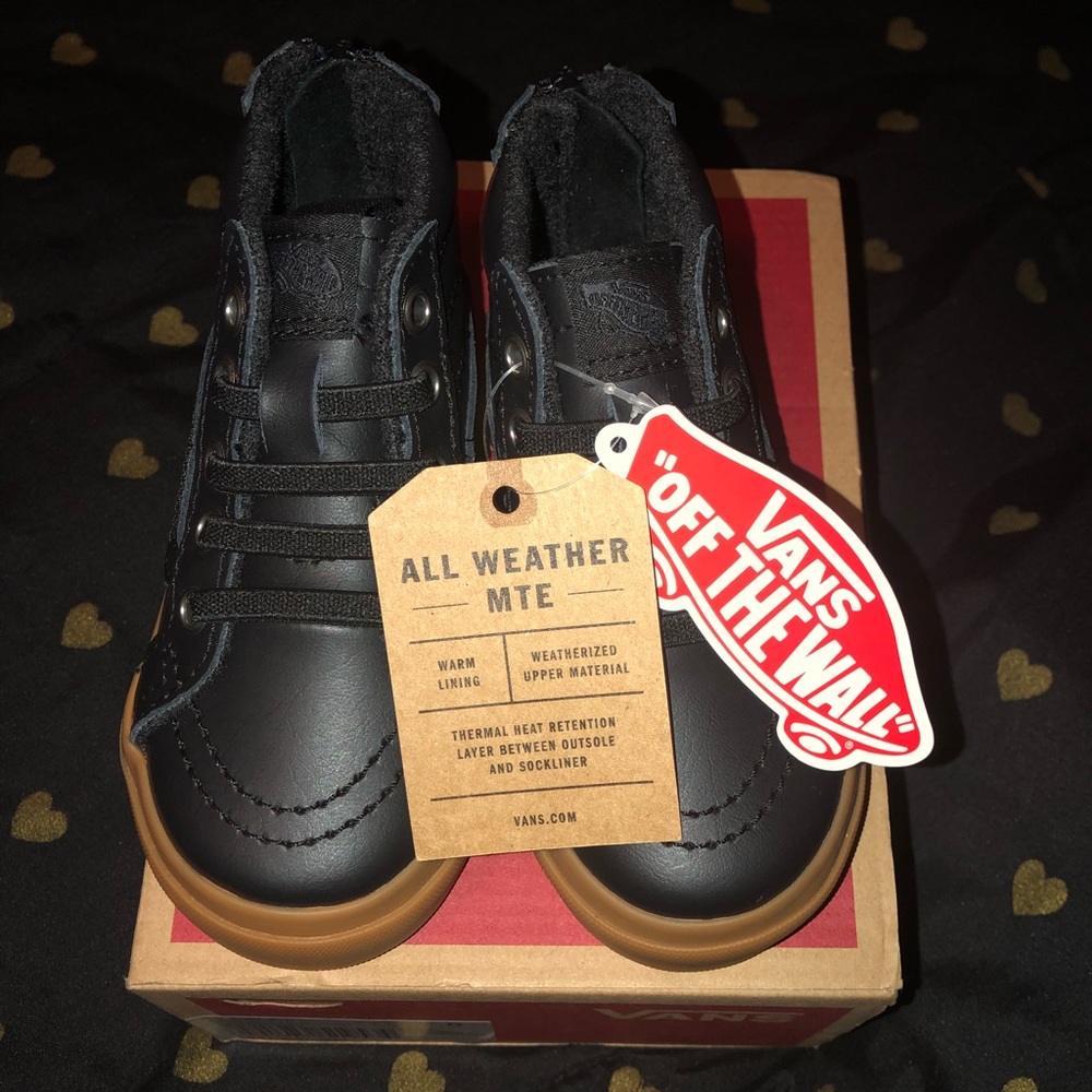 BLACK Vans